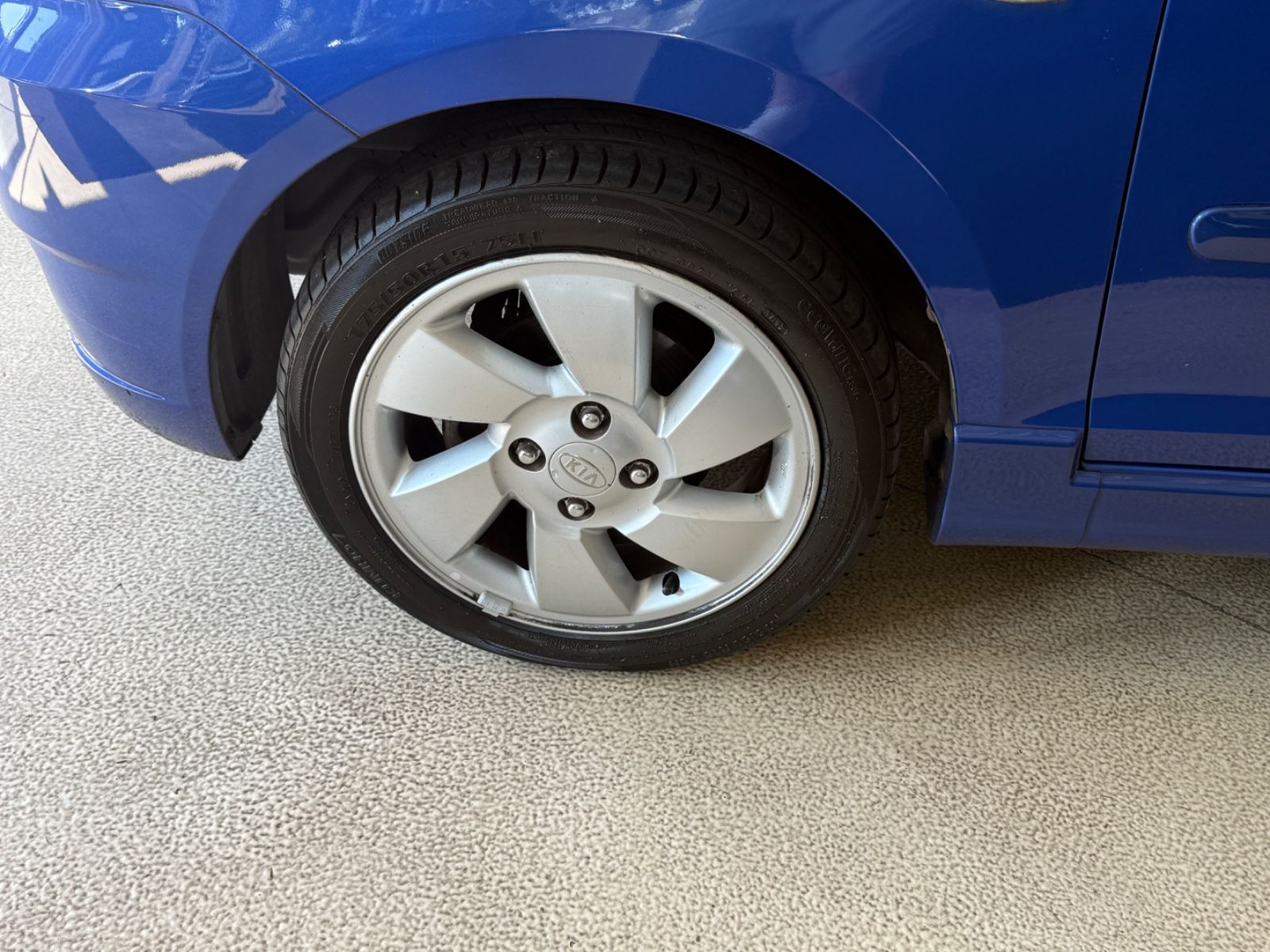 Fahrzeugabbildung Kia Picanto 1.1 EX