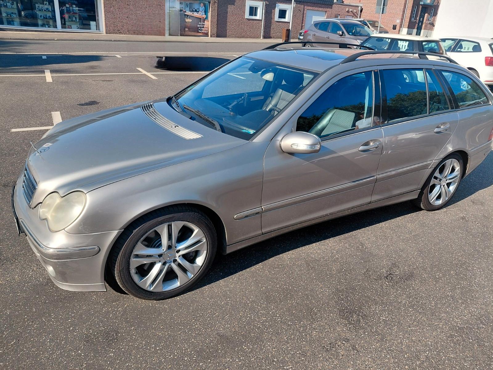 Mercedes-Benz 320, 2004