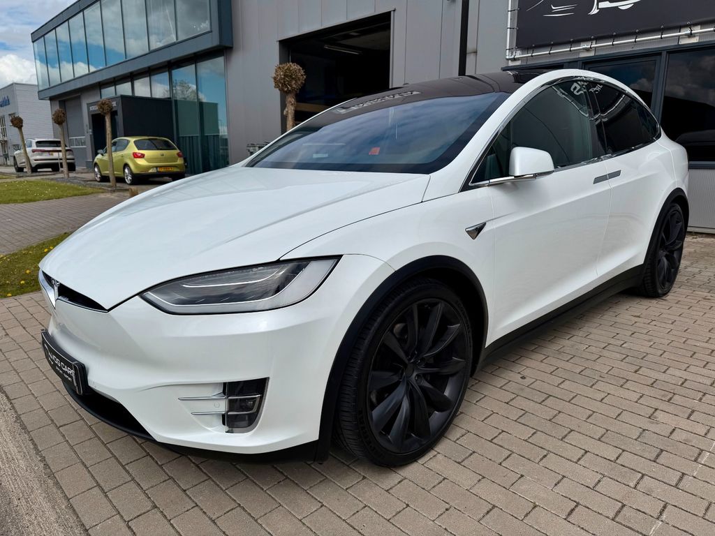 Image of Tesla Model X