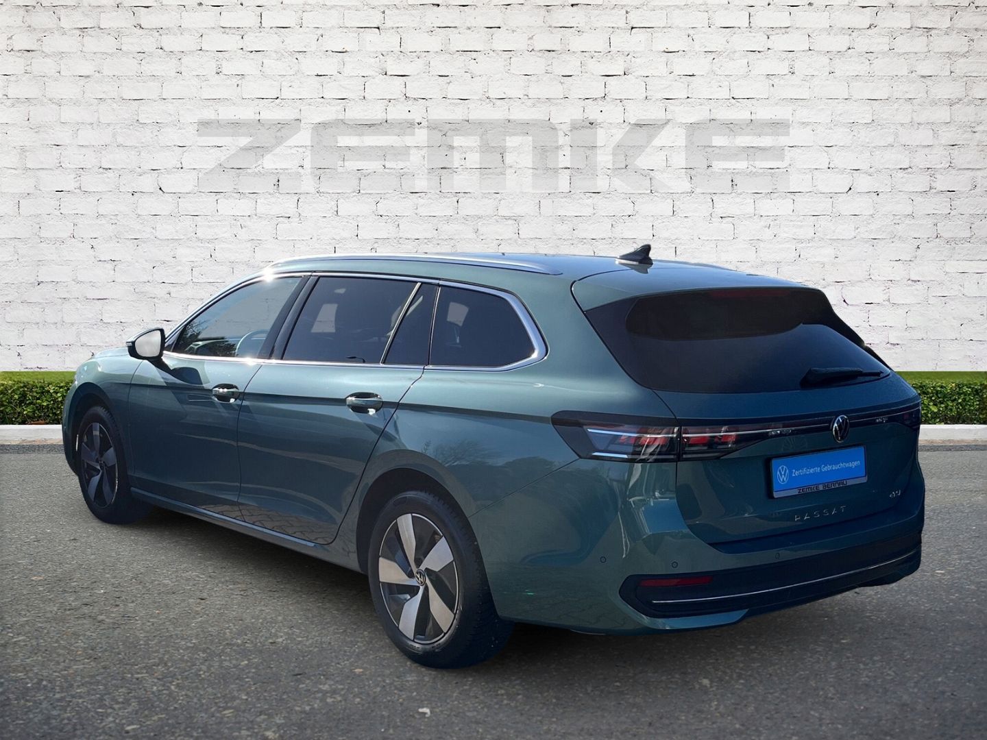 Volkswagen Passat Variant 1.5 eTSI DSG 3,99 % Business Navi foto 4