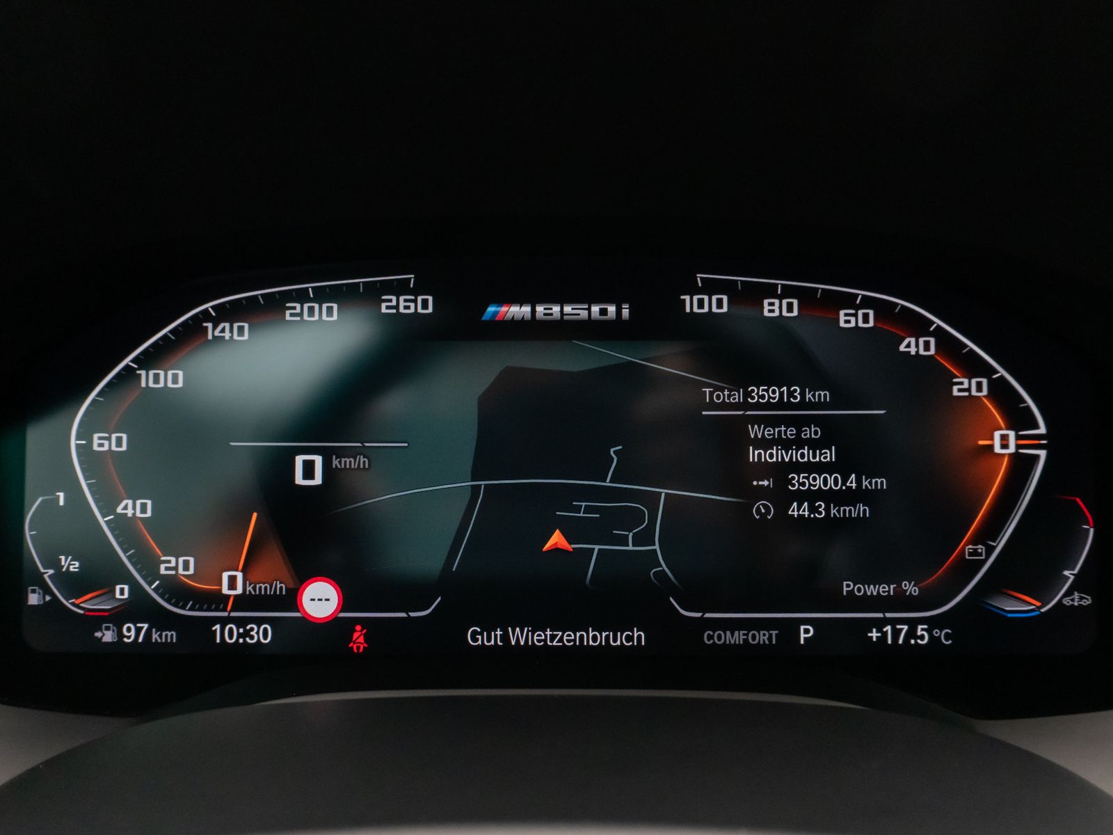 Fahrzeugabbildung BMW M850i xD Gran Coupé Panorama 360°HUD H/K SoftCL
