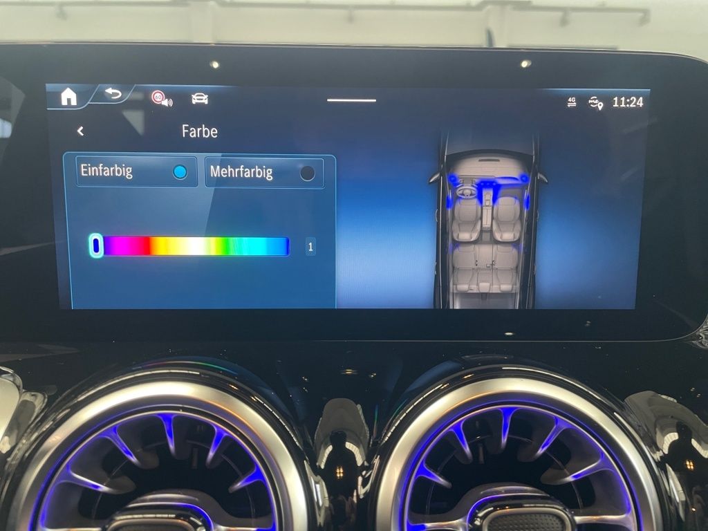 Fahrzeugabbildung Mercedes-Benz GLB 200 d 4MATIC 360 AHK AUT DynLicht Kam. LED