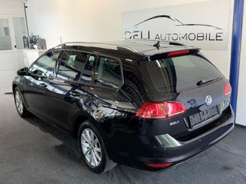 Volkswagen Golf - 6
