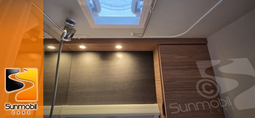 Fahrzeugabbildung Weinsberg CaraOne 420 QD 1.350 kg Ambientebeleuchtung