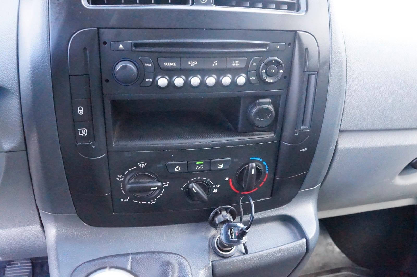 Peugeot Expert Kasten L2H1 Kasten*Navi*Klima*AHK*3 Sitze