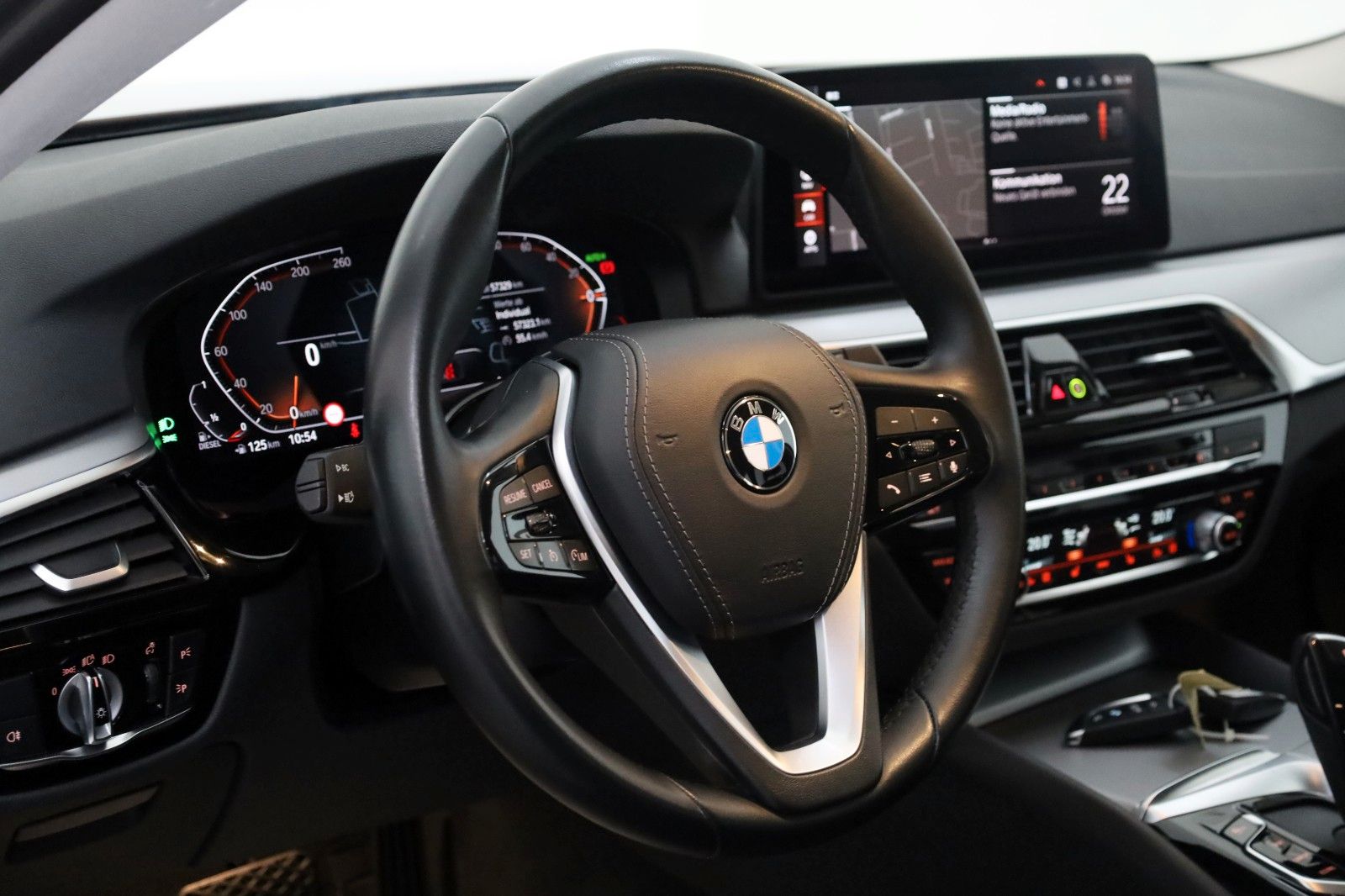 Fahrzeugabbildung BMW 520 d xDrive,Leder,Navi,LED,Kamera,Standhz.+WR