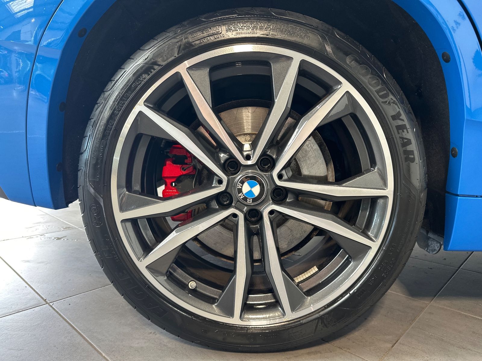 Fahrzeugabbildung BMW X2 M35i NAV+LED+PANO+HUD+KAM+SHZ+PDC+DAB+KLIMA