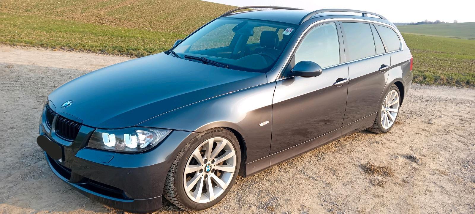 BMW 335 2006 — interior