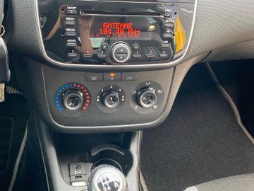 Bild 14 Fiat Punto More*KLIMA*SPORT*5TÜRER*8FACH/ALU*