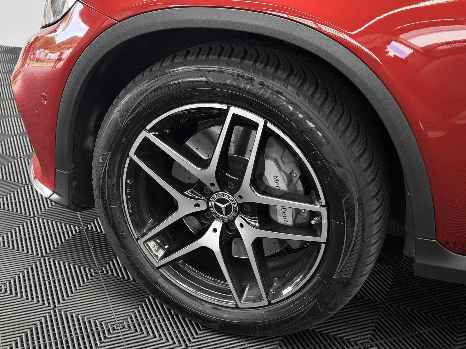 Mercedes-Benz GLC 300 Coupe 4Matic AMG *S-Dach*Distronic+*Kam*