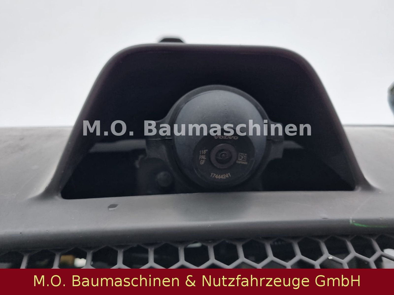 Fahrzeugabbildung Volvo L 120 H /3+4. Steuerkreis / BSS/Hochkippschaufel