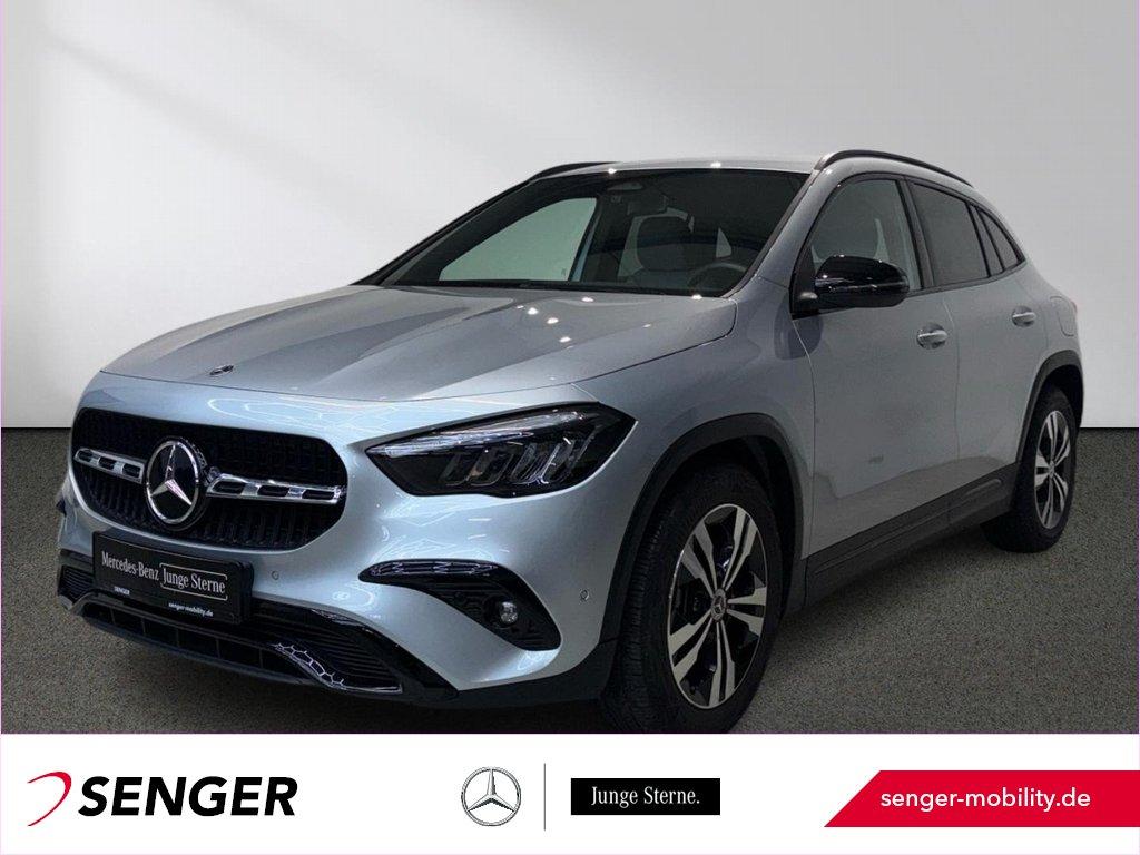 Mercedes-Benz GLA 180 Progressive Night Standheizung CarPlay