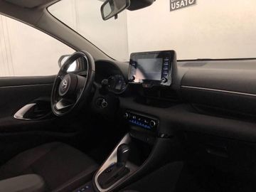 Toyota Yaris - 12