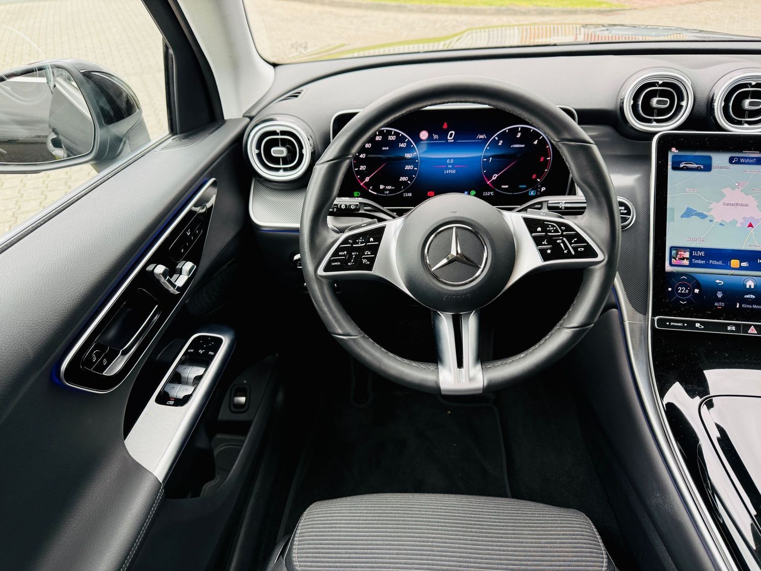 Fahrzeugabbildung Mercedes-Benz GLC 220 d 4M PROGRESSIVE, LED, PTS, RFK, AHK, To