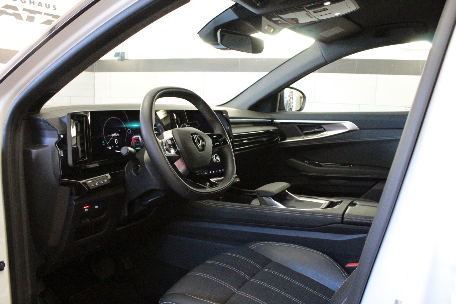 Fahrzeugabbildung Renault Austral Mild Hybrid 160 Techno Automatik*