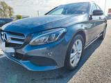 Mercedes-Benz 220 Euro6 - Mercedes-Benz 220 aus 2015