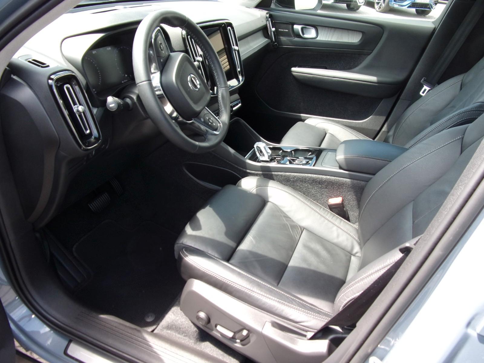 Volvo XC 40 T2 Plus Dark 2WD