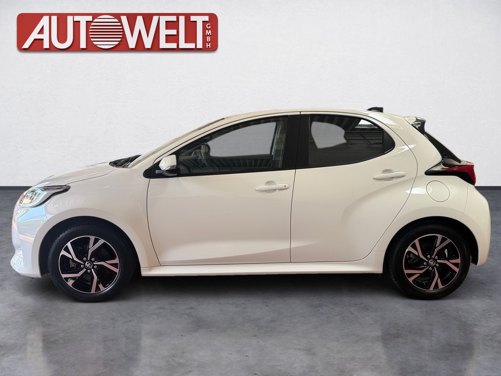 Fahrzeugabbildung Toyota Yaris 1.5 Teamplayer m. Comfort-Paket LED,SHZ,Ka