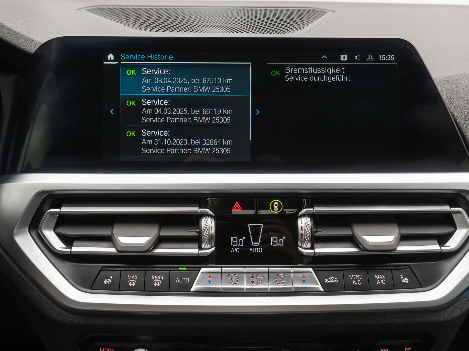 Fahrzeugabbildung BMW 320e Sport Line DAB CockPitPr Lenkrhzg AHK Alarm