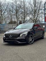 Mercedes-Benz CLA 250 AMG Line AUTOMAT/LEDER/NAVI/PANO - Mercedes-Benz CLA 250: Coupe