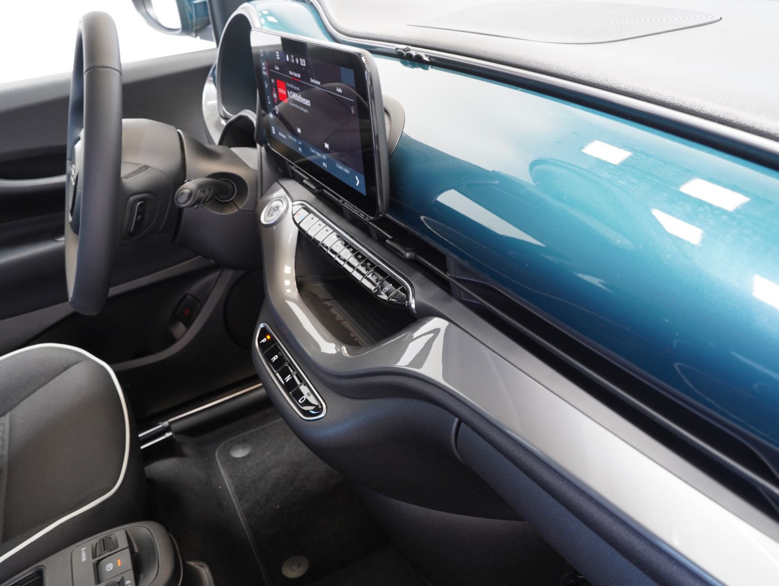 Fahrzeugabbildung Fiat 500e 87KW/42kWh/DC-LADEN/CARPLAY/DAB/SOH
