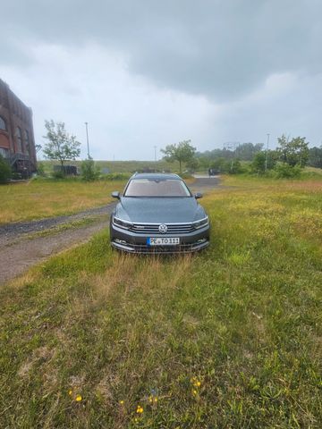 VW Passat Variant 2.0 TDI SCR 176kW DSG 4MOT Hi...