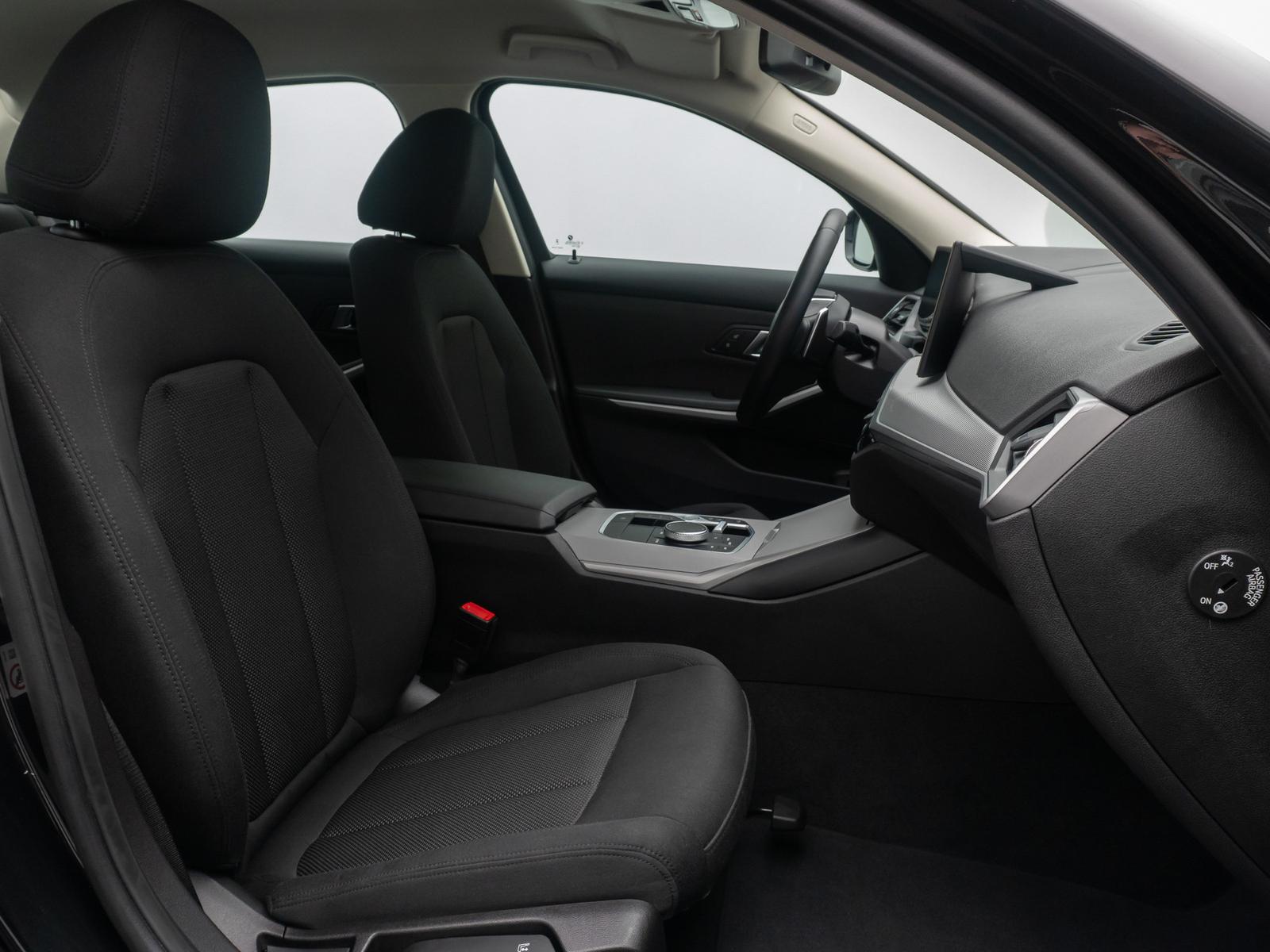 BMW 318 i GeschwindigReg DAB PDC Widscreen Cockpit+, миниатюра 25