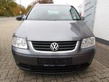 Volkswagen Touran Highline 7 Sitzer Tüv NEU - Volkswagen Touran aus 2005: Highline