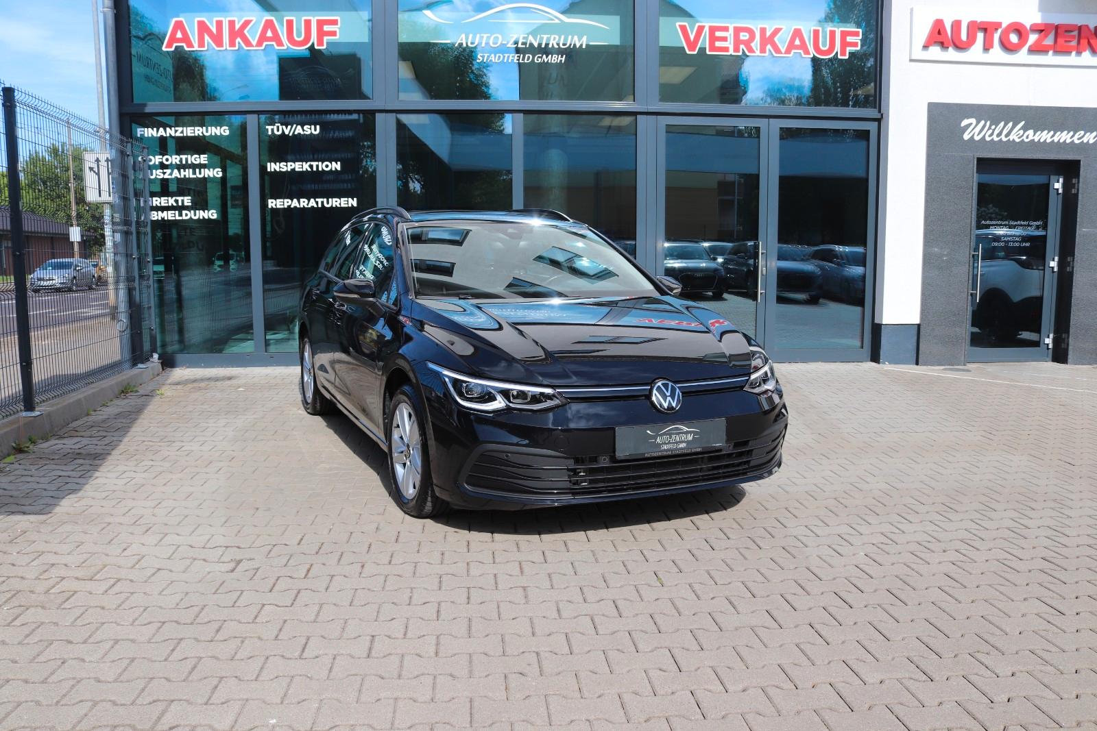 Volkswagen Golf VIII Variant Life AHK CarPlay ACC Navi SHZ