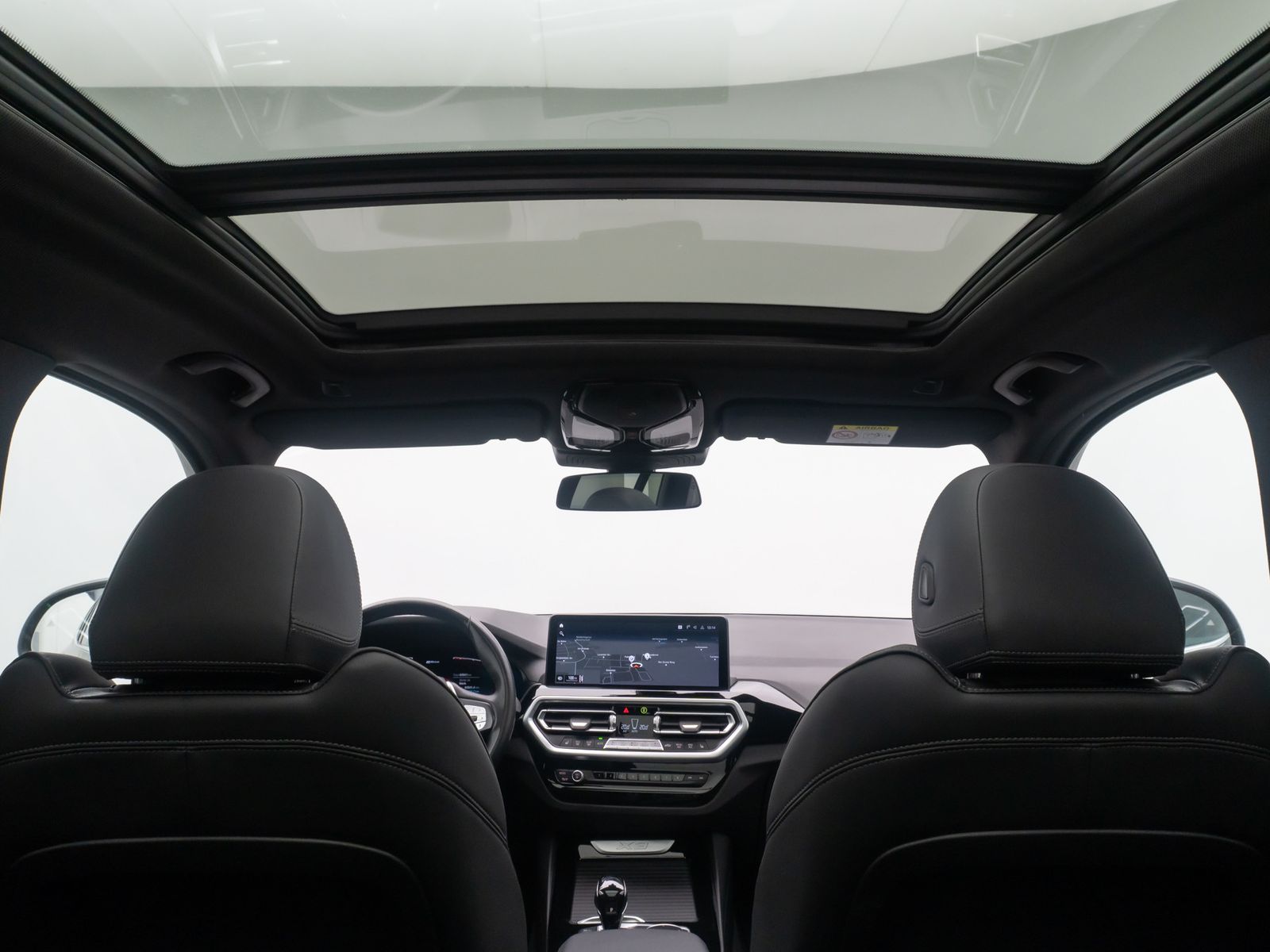 Fahrzeugabbildung BMW X3 xD30e Komfort DAB Laser HiFi HUD Panorama 20"