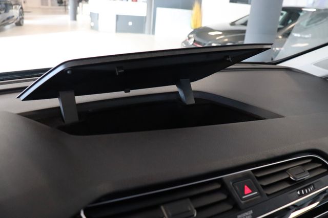 Fahrzeugabbildung Volkswagen Touran 1.6Ltr Comfortline |7SITZER|PANO|SHZ|PDC|