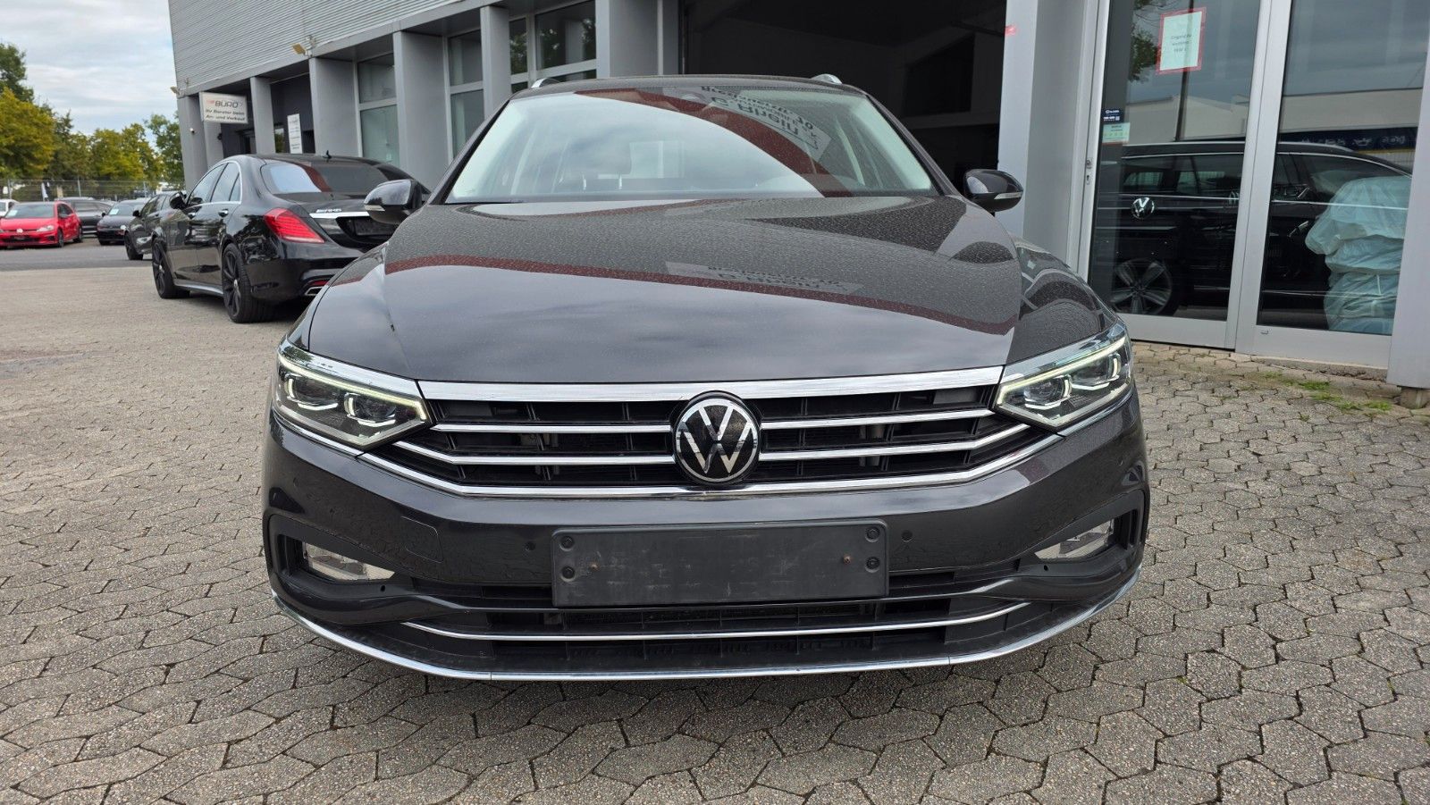 Volkswagen Passat Variant Elegance/Highline / Style / TOP