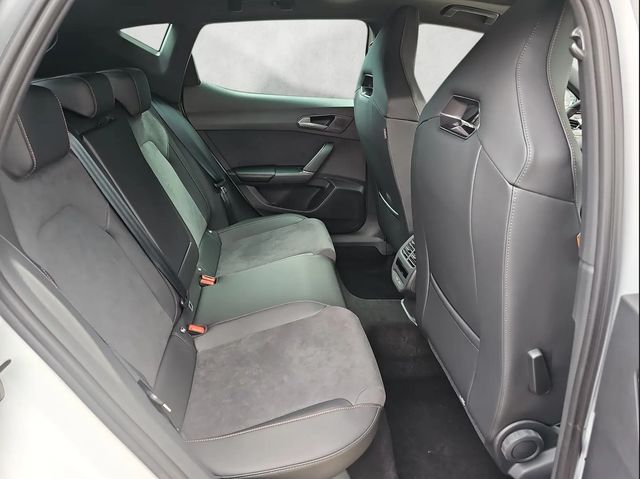 Leon 2.0TSI 300PS VZ DSG PANO/Sennheiser/ACC/APP