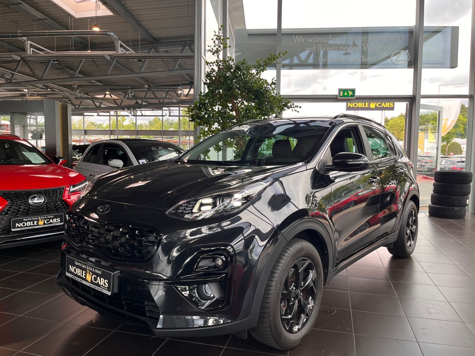 Fahrzeugabbildung Kia Sportage Black Edition 4WD JBL LED NAVI