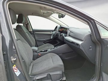 Volkswagen Golf - 8