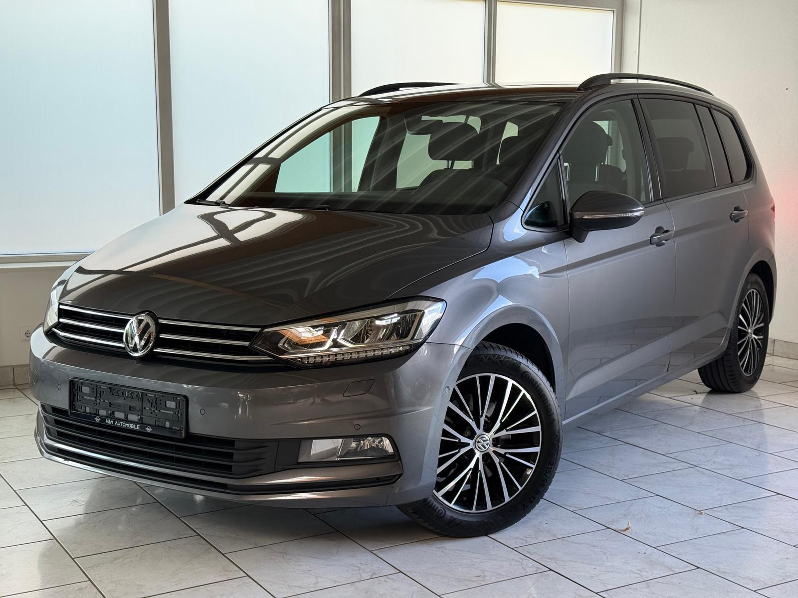 Volkswagen Touran Comfortline-7-Sitz/ACC/AHK/CarPlay