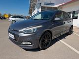 Hyundai i20 Style gepflegt1.Hand WR,Panorama Langstrecke - Hyundai i20 mit Panoramadach