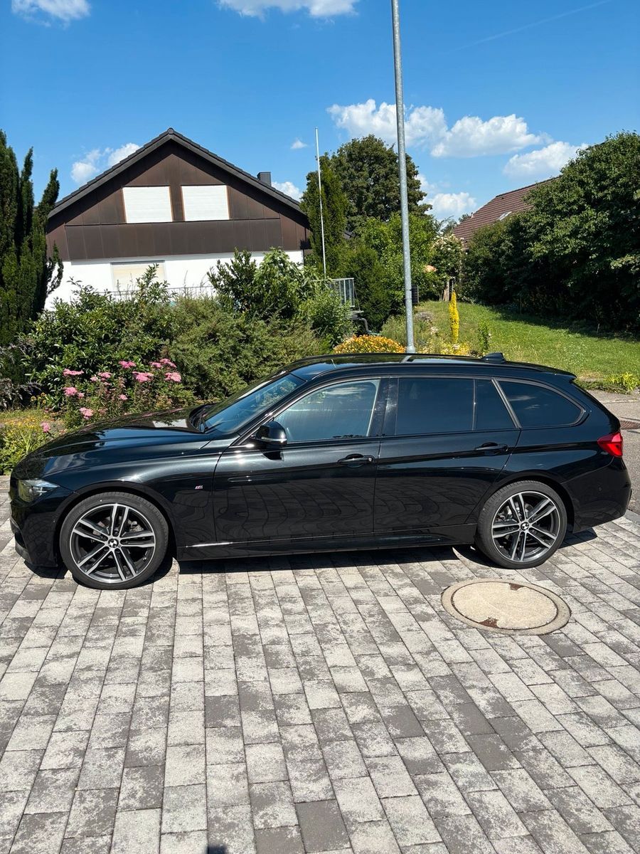 BMW BMW F31 Touring 320i xDrive Shadow M Sport...