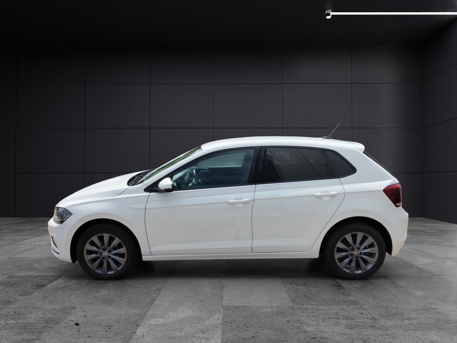 Fahrzeugabbildung Volkswagen Polo VI Highline TSI DSG LED ACC SHZ PDC WeConne