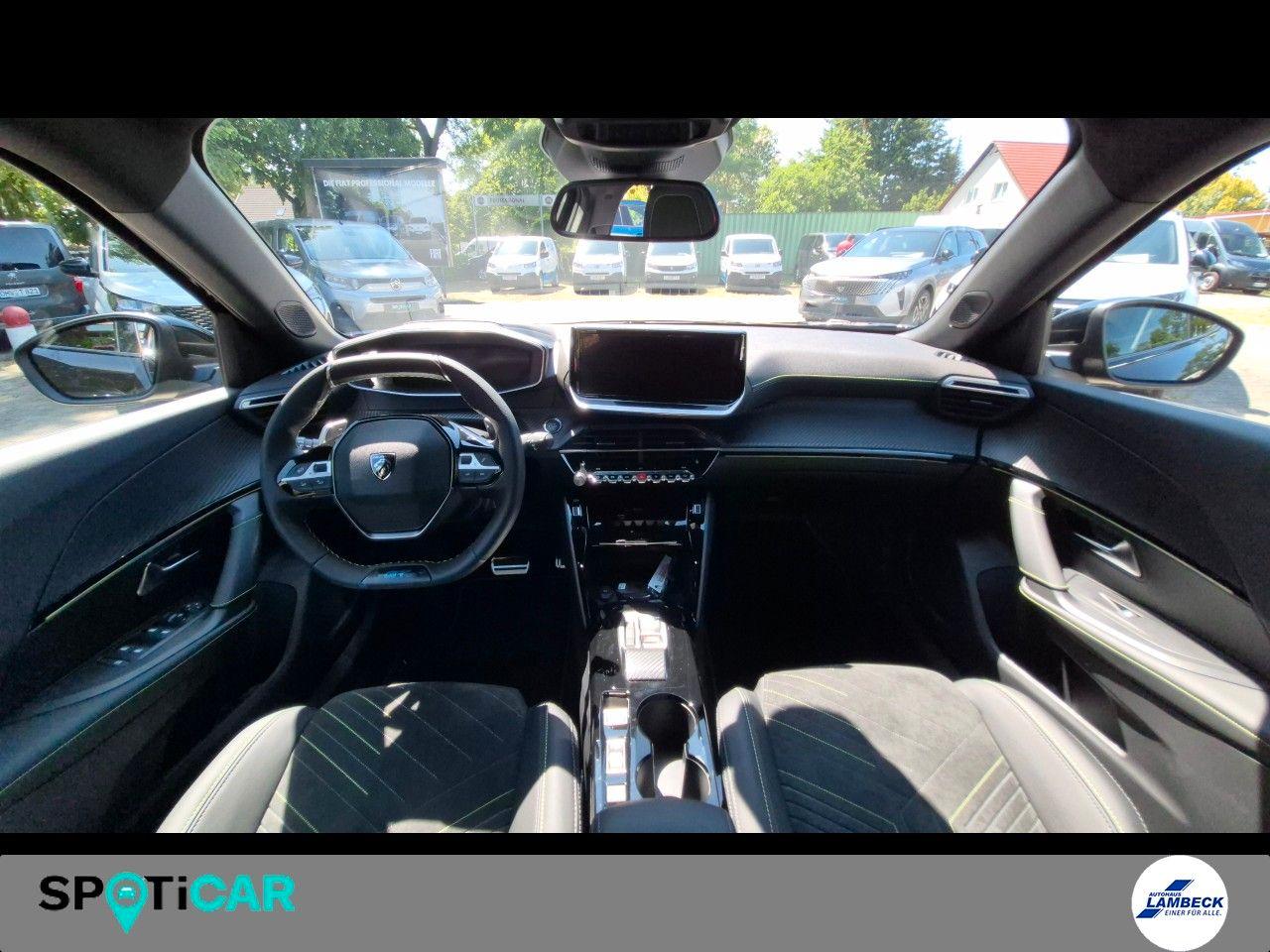Peugeot 2008 GT 1.2 PureTech 130 EAT8 ACC+Alcantara+LED