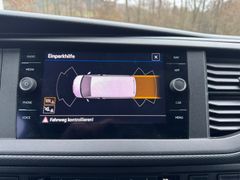 Fahrzeugabbildung Volkswagen T6.1 Caravelle Comfort Navi LED el.Tür Klimaaut.