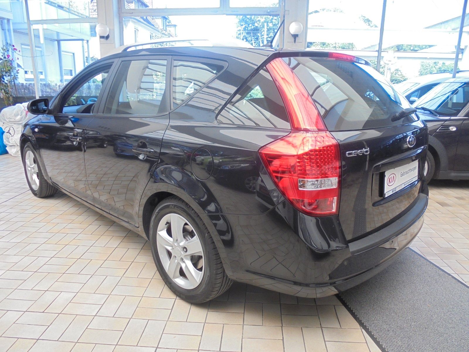 Fahrzeugabbildung Kia cee'd Sportswagon Edition7 Klima+Shz/Navi/kamara