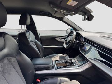 Audi Q8 - 10