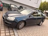 Volkswagen Jetta TUV 04/2027 - Volkswagen Jetta aus 2006 mit Diesel-Antrieb