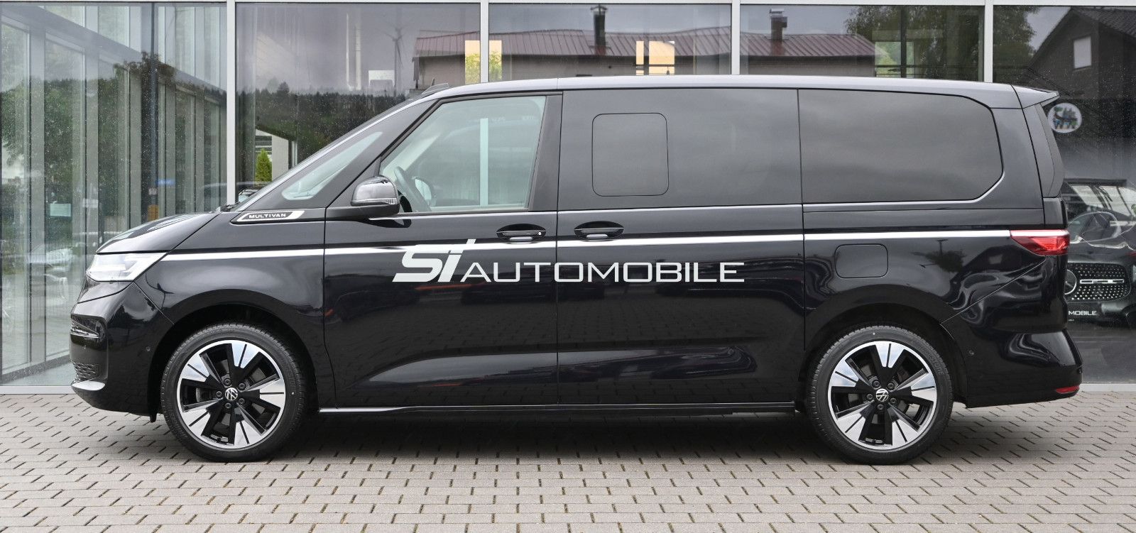 Fahrzeugabbildung Volkswagen T7 Multivan 2.0 TDI DSG Style Lang °MEGAVOLL°