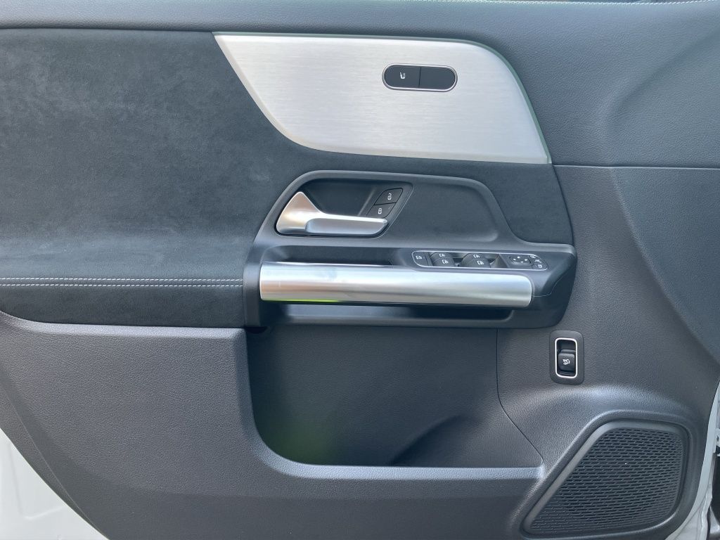 Fahrzeugabbildung Mercedes-Benz GLA 200 AMG*NIGHT*AHK*KEYL*KAM*LENKR-HEIZ*TOTW
