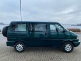 Volkswagen T4 Multivan Syncro 2.5TDI 102PS BJ2002 - Volkswagen T4 Multivan: Grün
