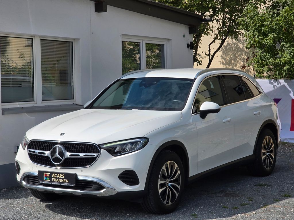 Image of Mercedes-Benz GLC 220