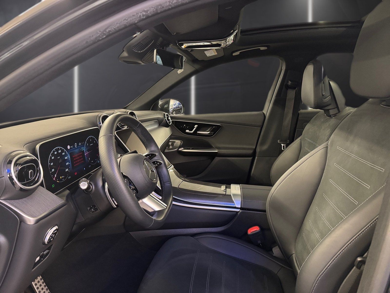 Fahrzeugabbildung Mercedes-Benz GLC 300 d 4M AMG*Technik*AHK*Pano*Fahrass*Burmes
