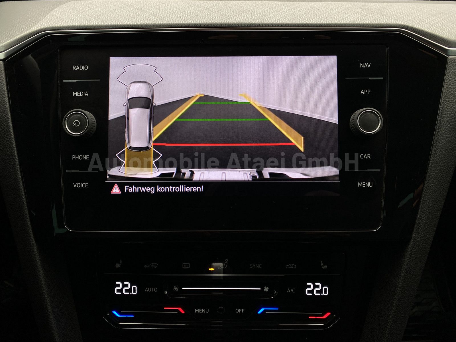 Fahrzeugabbildung Volkswagen Passat Variant Business *Taxi* TAXAMETER 7908